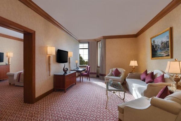 Al Aziziyah Boutique Hotel image 15